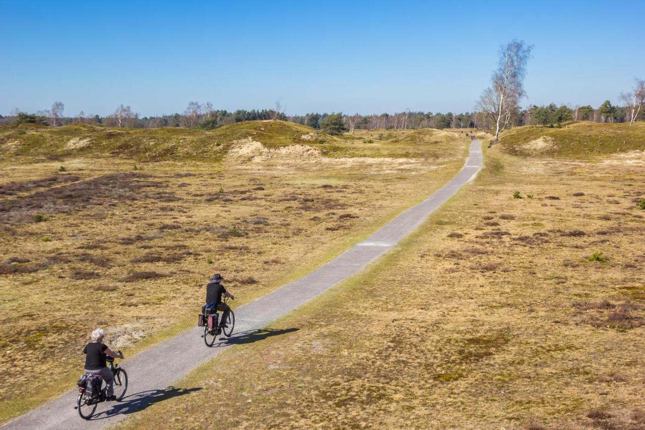 4P Chalet Tolve Met 4 Fietsen Vlakbij Natuurgebieden Drents Friese Wold, Fochteloerveen En Gevangenisdorp Veenhuizen Oosterwolde (Friesland) Exterior foto